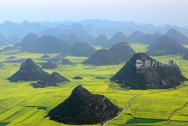 美丽的田野，在云南省，中国