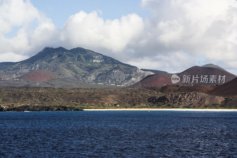 阿森松岛的海岸线