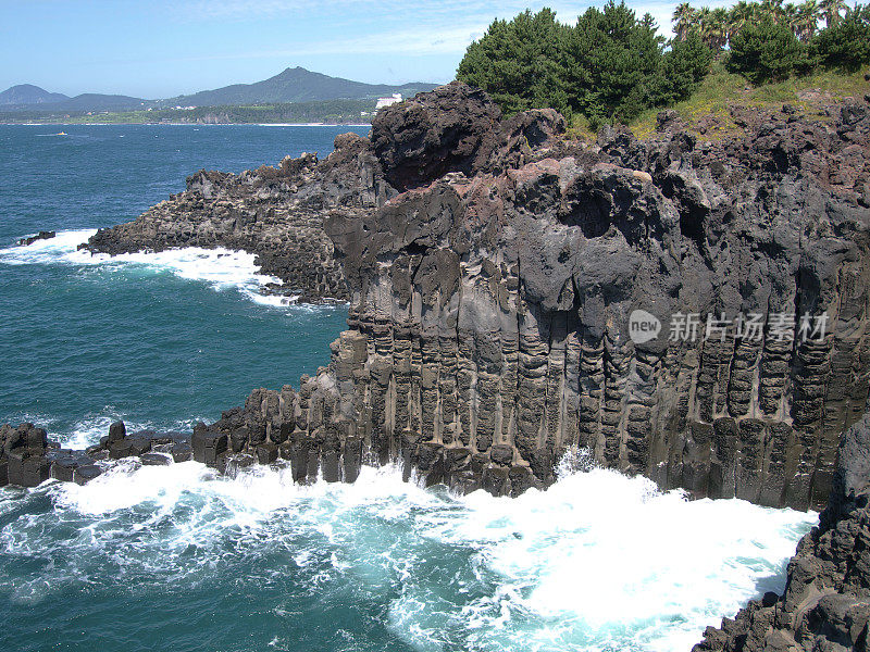 韩国济州岛迷人的海崖，复制空间