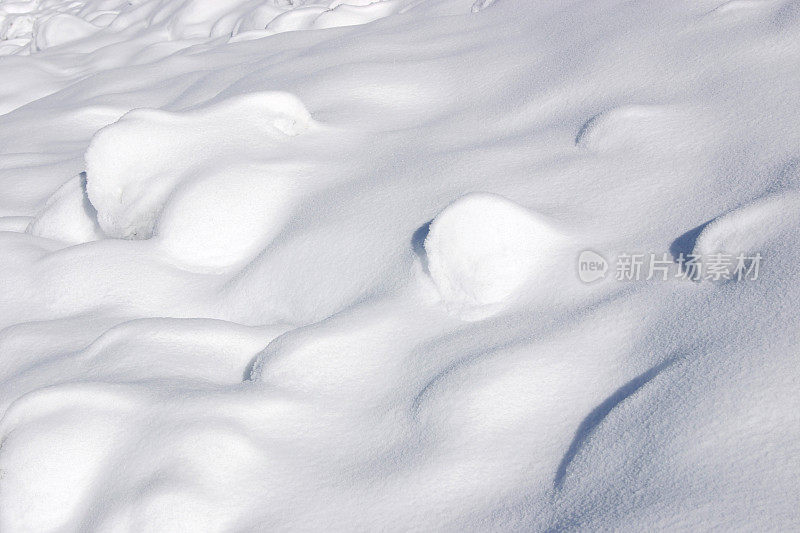 背景的雪