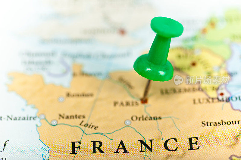 法国地图和图钉