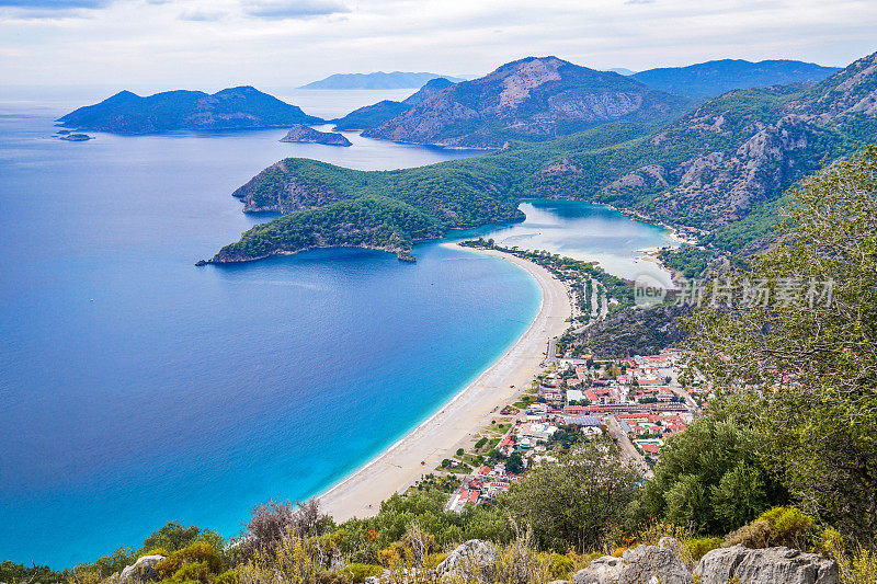 在冬天，Oludeniz。