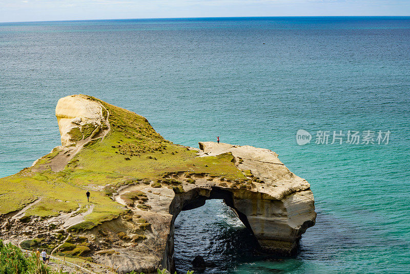 隧道海滩在新西兰南岛，达尼丁，新西兰