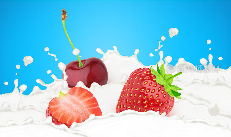 草莓和樱桃牛奶飞溅孤立在蓝色背景。