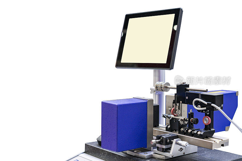 在工业工作中，钻头或工件在检测或测量尺寸时，使用带屏幕监视器的精密激光系统单元