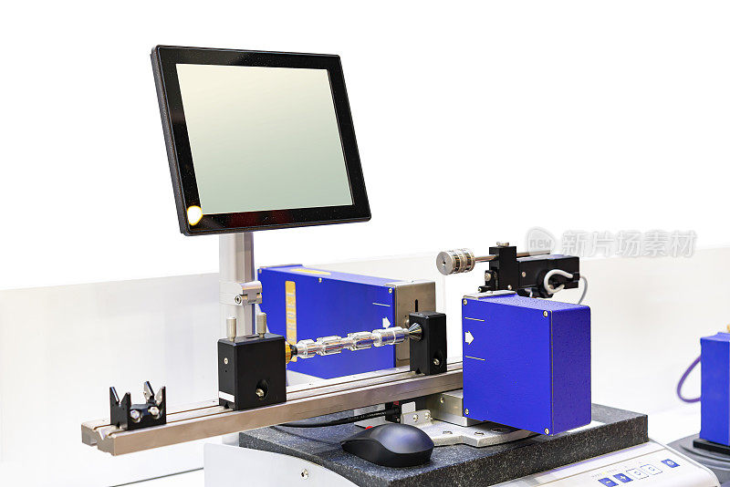 机床工件或汽车零件轴在检查或测量尺寸时，采用精密激光系统单元与屏幕监视器在工业工作与夹削路径隔离