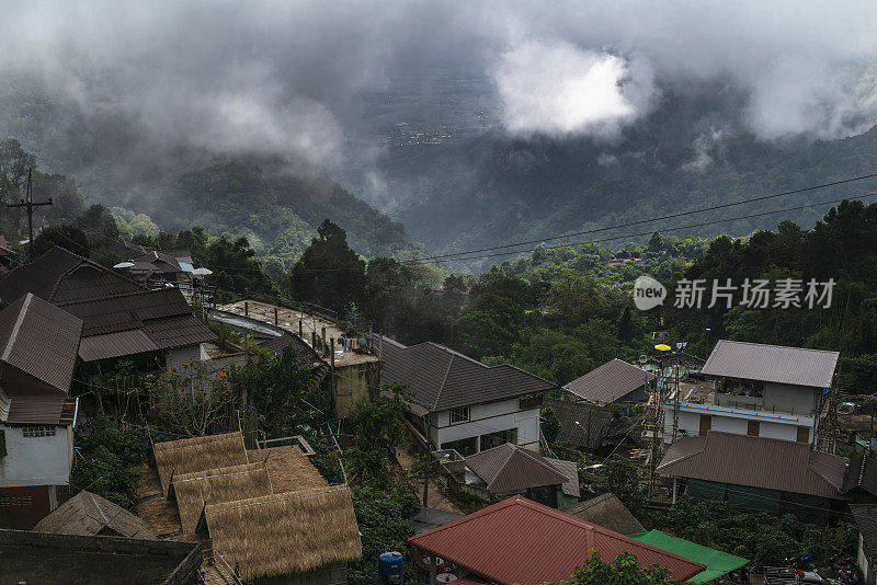 泰国清莱的土法熙村冬季的山景