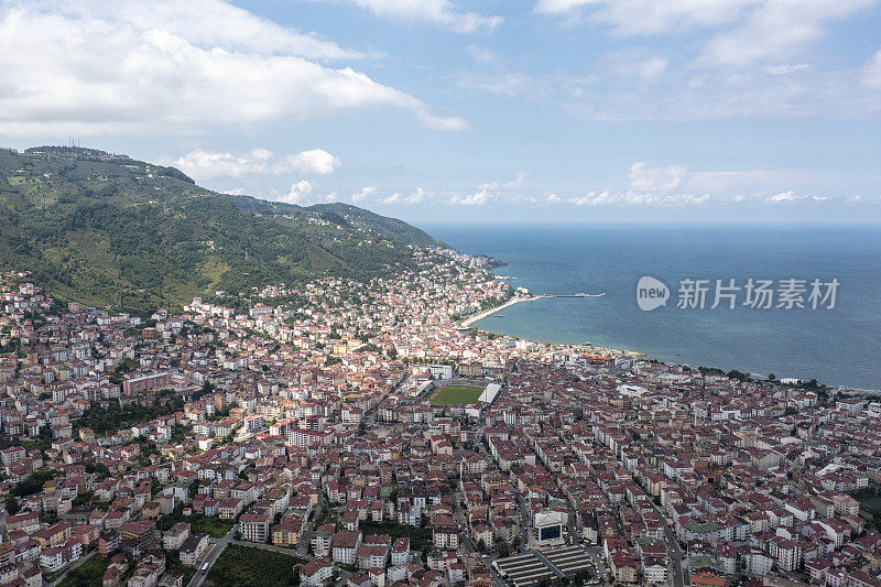 无人机鸟瞰奥尔都市和博兹泰佩