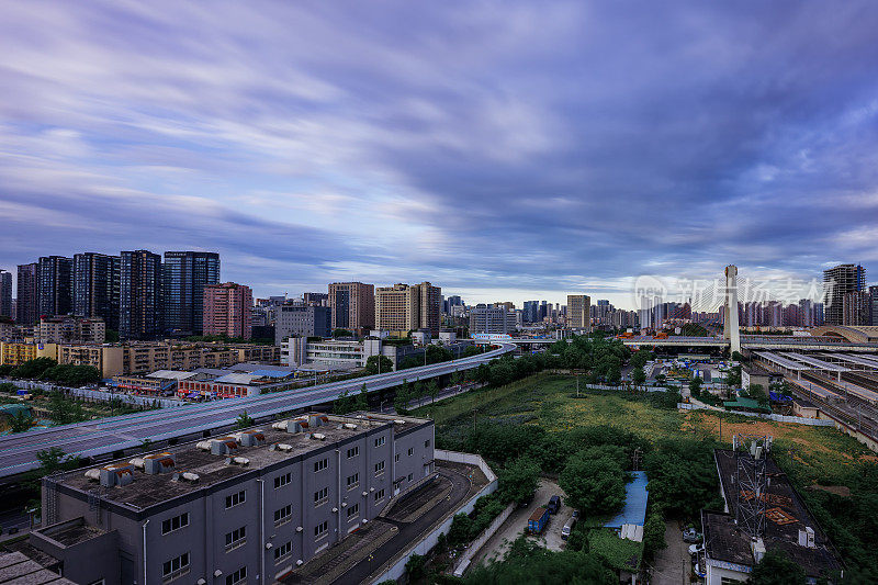 成都市夜景天际线