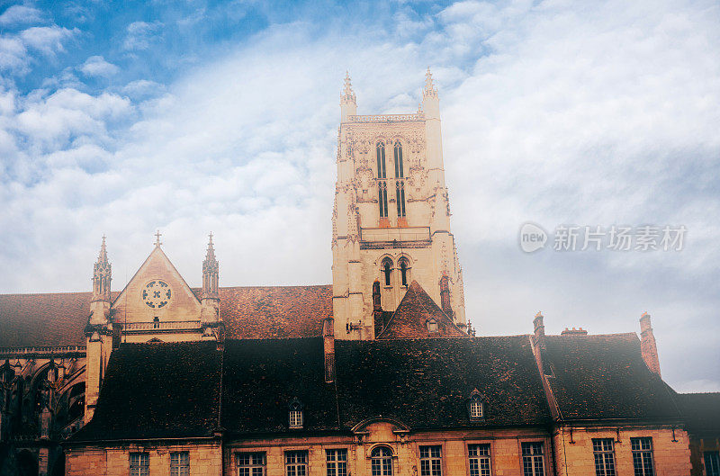 莫市圣艾蒂安大教堂，位于法国巴黎以东30英里处。