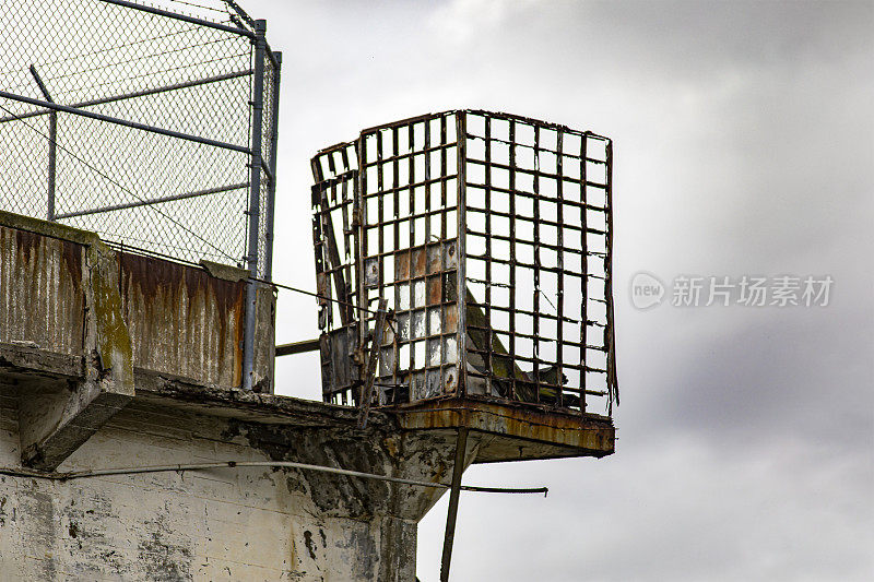 位于美国加利福尼亚州旧金山市海湾中央的恶魔岛联邦监狱的岗亭。非常著名的监狱，在电影中出现过好几次。