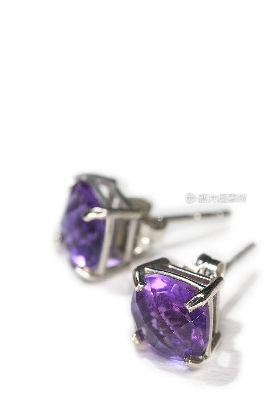 紫水晶耳钉