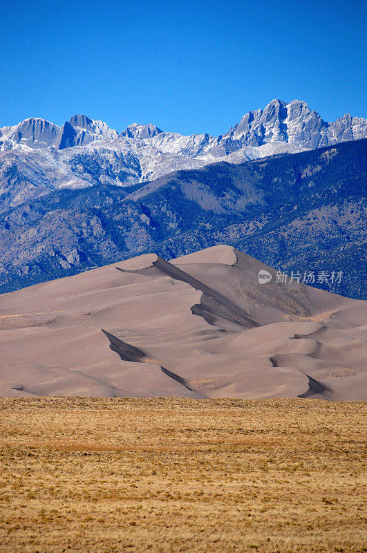 大沙丘NP:平原和山脉之间