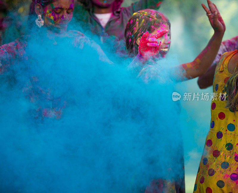 印度胡里节的时候是蓝色
