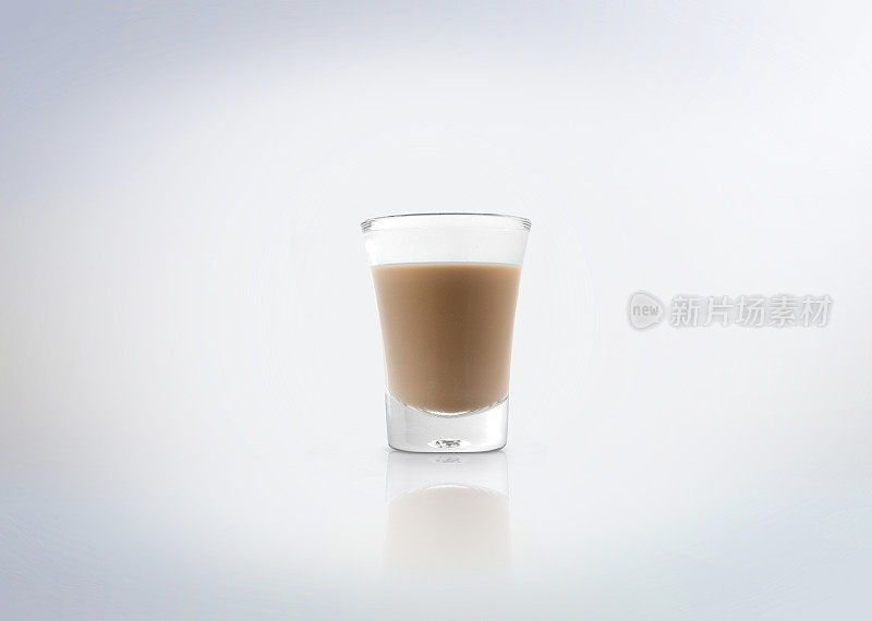 爱尔兰奶油咖啡利口酒。