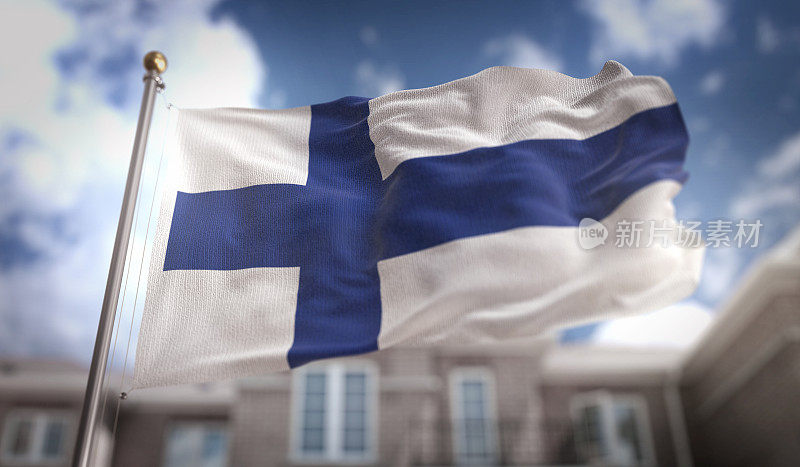 蓝天建筑背景上的芬兰国旗3D渲染