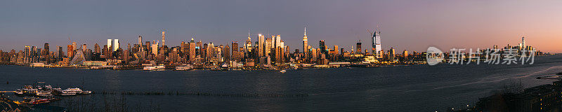 从新泽西看到的曼哈顿全景