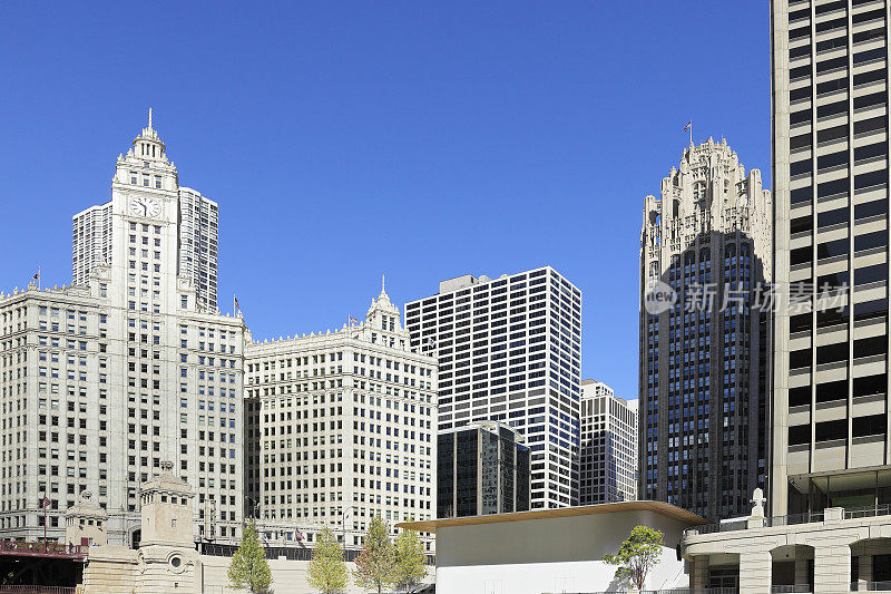 摩天大楼+河流-芝加哥