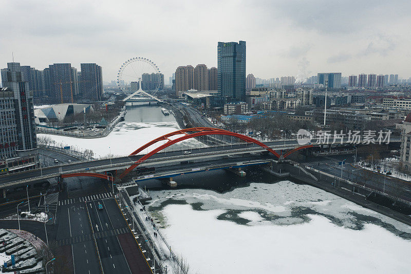 摩天轮的雪