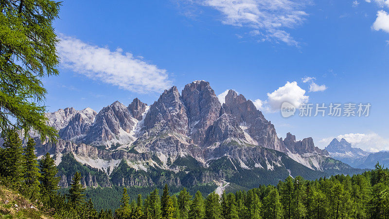 Dolomites的水晶山(意大利，威尼托)