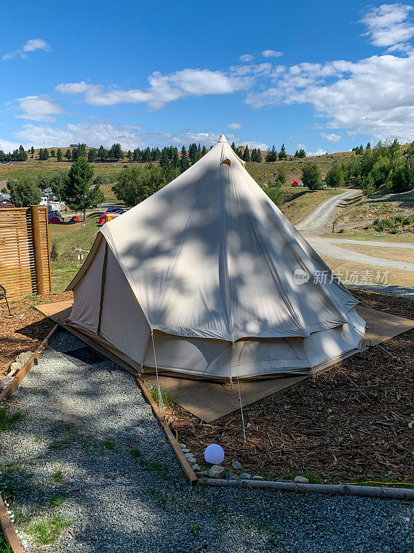 露营地的帐篷，泰卡波湖，新西兰