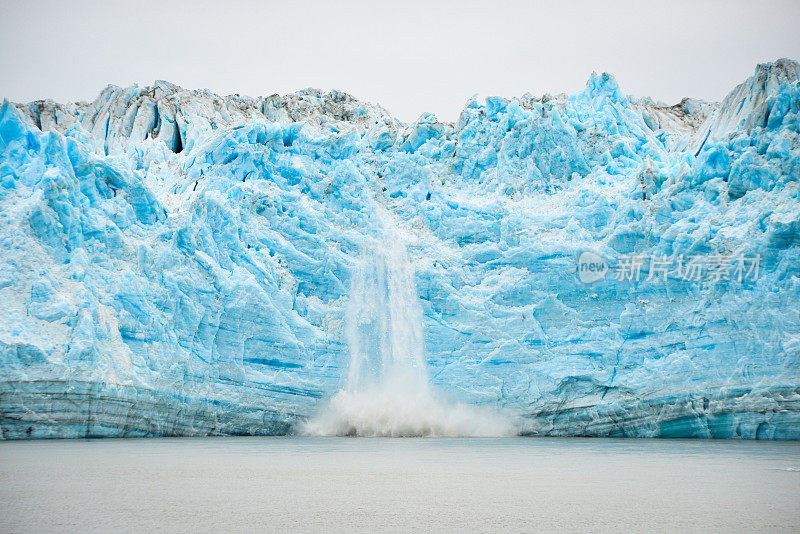 冰川崩解-自然现象