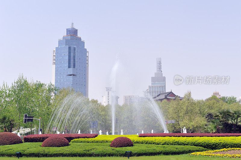 南京街头喷泉
