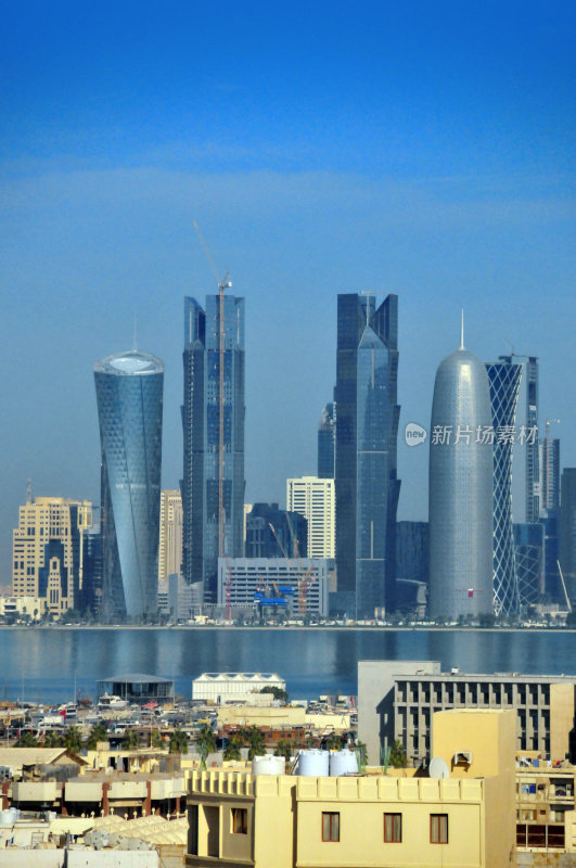 卡塔尔多哈:摩天大楼和老城