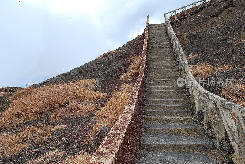 尼加拉瓜马萨亚火山口的楼梯