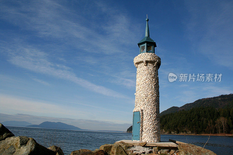 牡蛎壳的灯塔