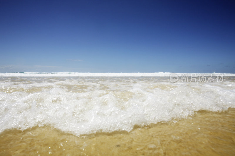 海浪波洗