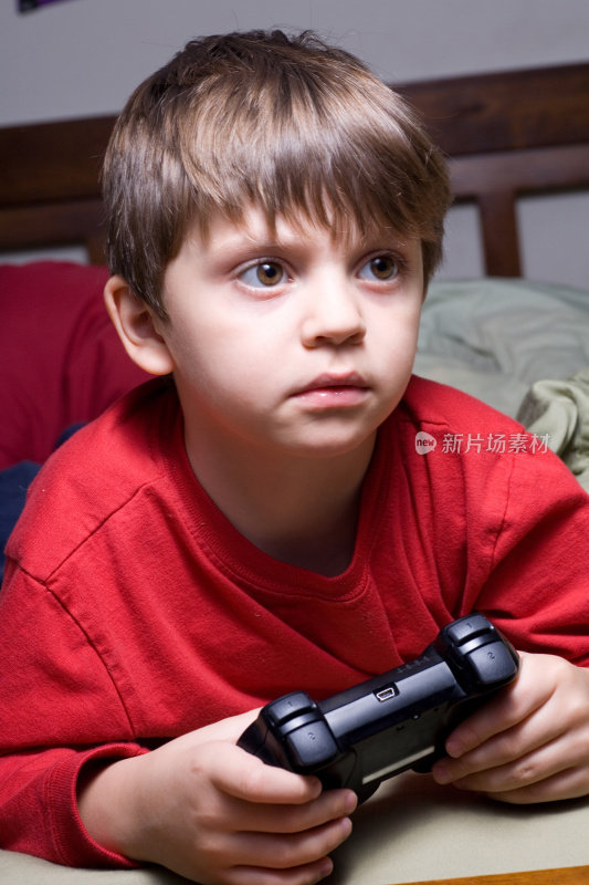 非常年轻的电子游戏玩家