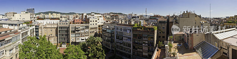 公寓建筑阳台，庭院，屋顶露台全景西班牙巴塞罗那