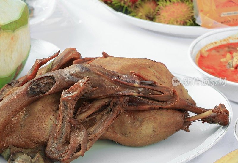 焖鸭是亚洲美食的特写