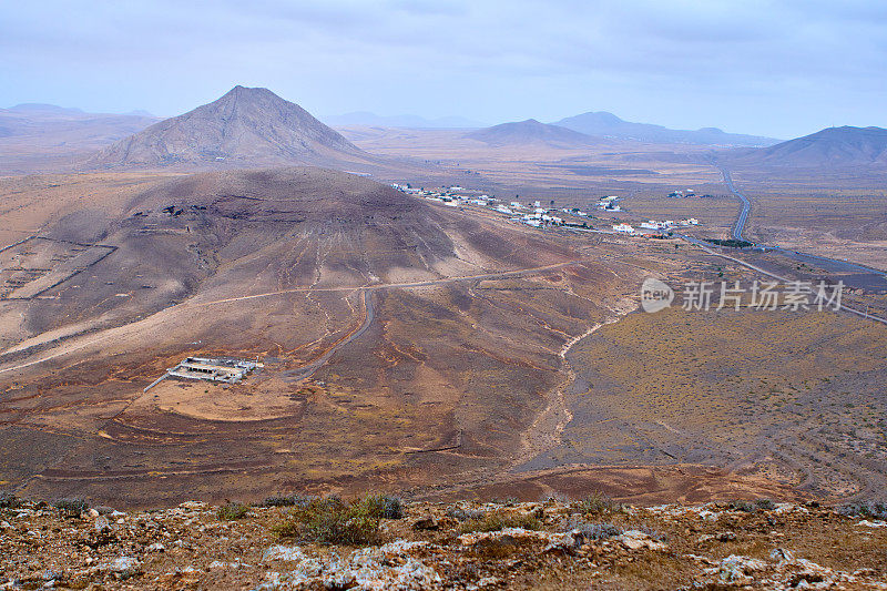 廷达亚村和廷达亚山-富尔特文图拉