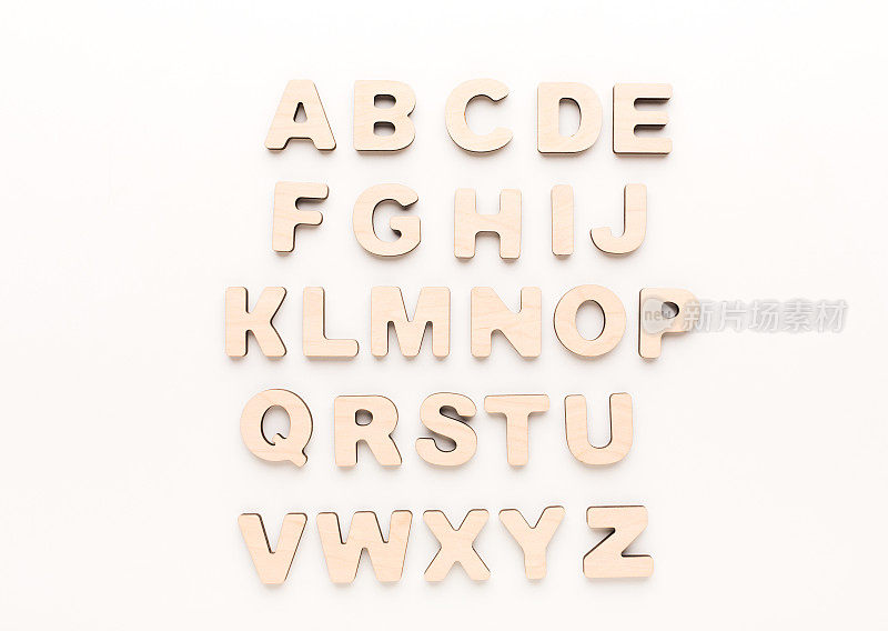 木制的英文字母