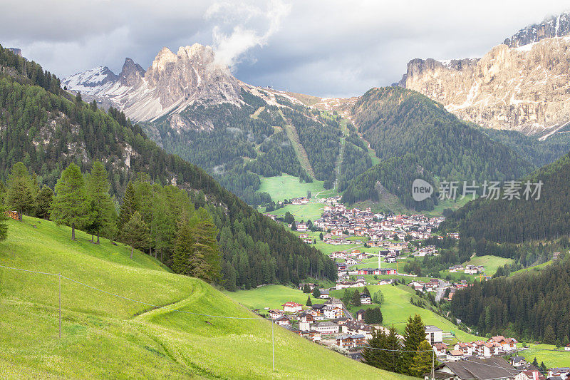 意大利Dolomites南泰洛尔的塞尔瓦村