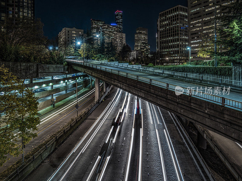 西雅图市夜间交通状况