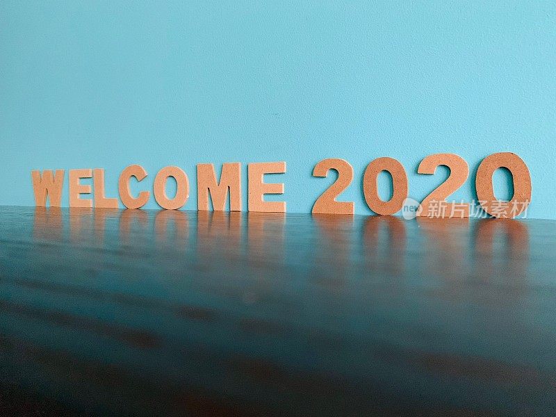 Word欢迎2020蓝色背景