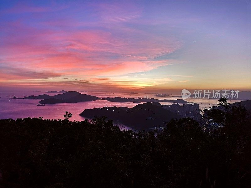 香港岛紫罗兰山上的南海落日