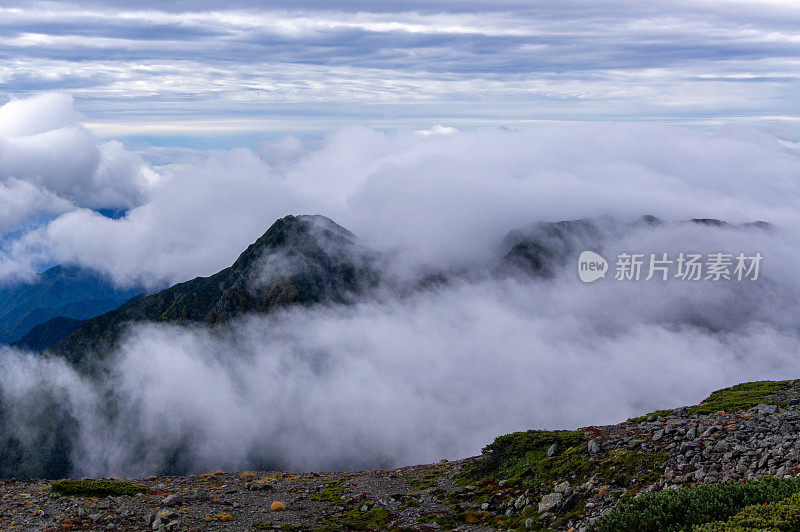 南阿尔卑斯山,日本山梨县县