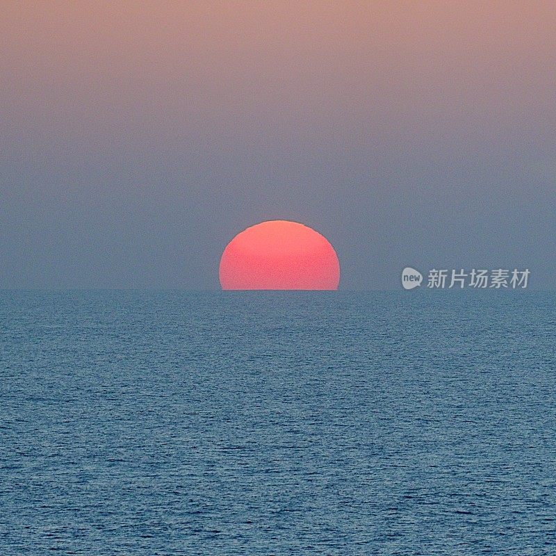 海上日落