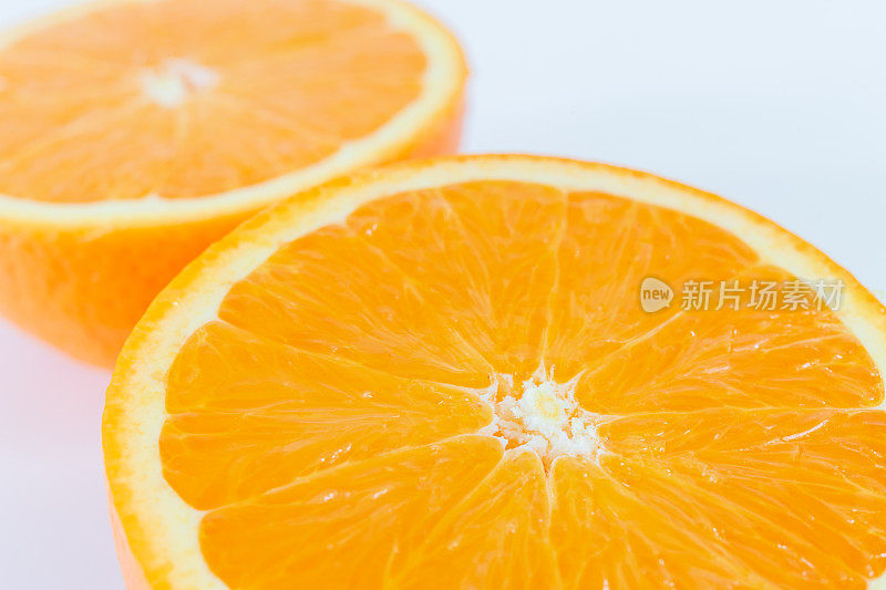 减半的甜橙水果