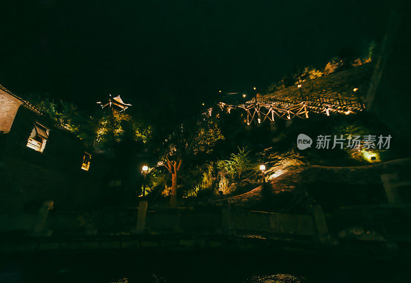 中国复古风格建筑。古典园林。古北水乡夜景