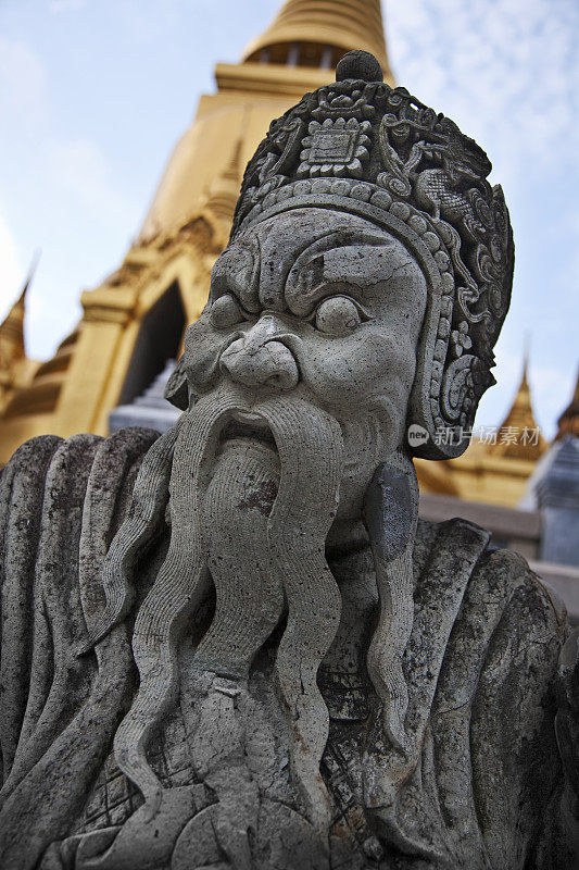 玉佛寺的守护雕像，泰国曼谷