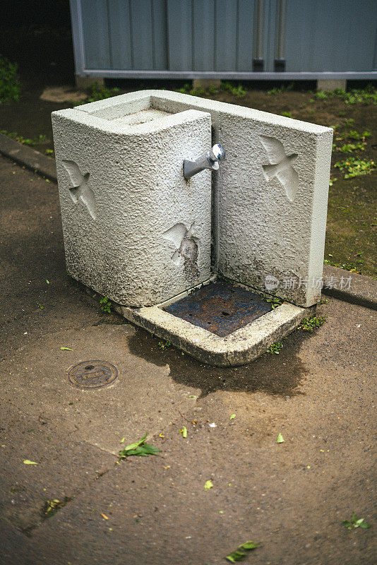 日本公园里的饮水机(饮水机)