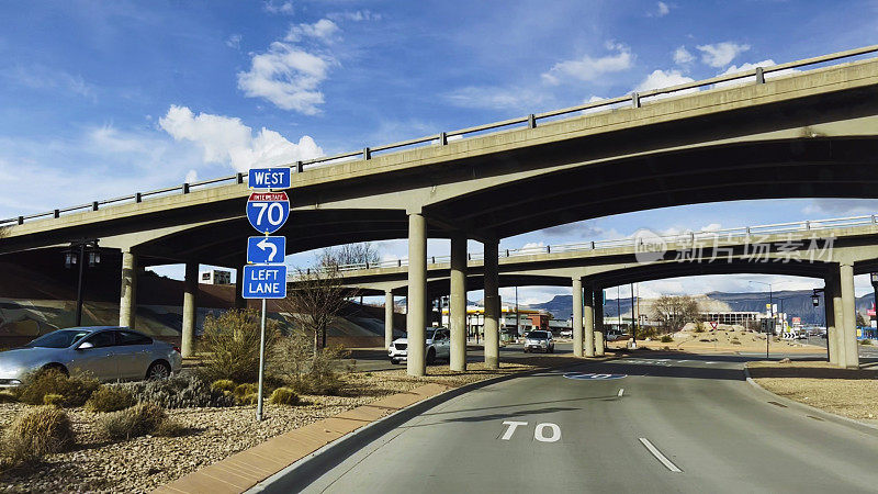 美国乡村70州际公路绕道和乡村道路汽车旅行司机POV在西部科罗拉多州小镇照片系列