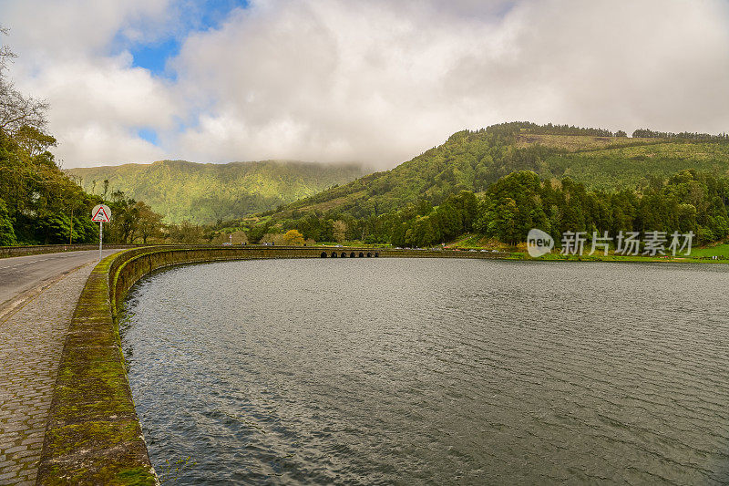 葡萄牙，亚速尔群岛，圣米格尔岛上的蓝色Lagoa