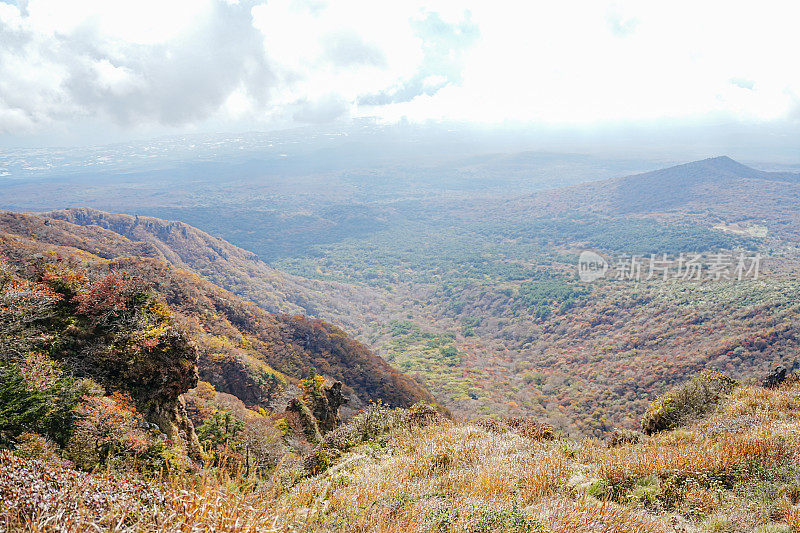 济州汉拿山(悬崖)徒步旅行