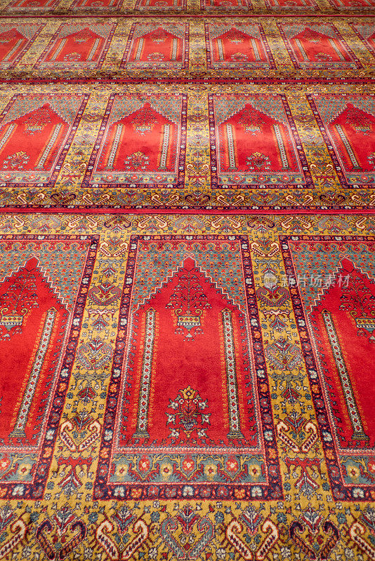 清真寺里的祈祷毯